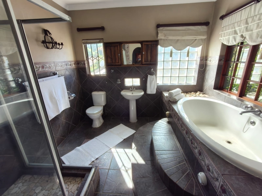 4 Bedroom Property for Sale in Safari Gardens North West